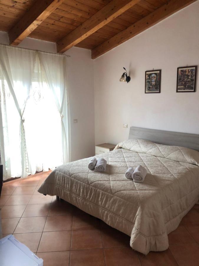 אג'רולה Bed & Breakfast Il Sentiero מראה חיצוני תמונה