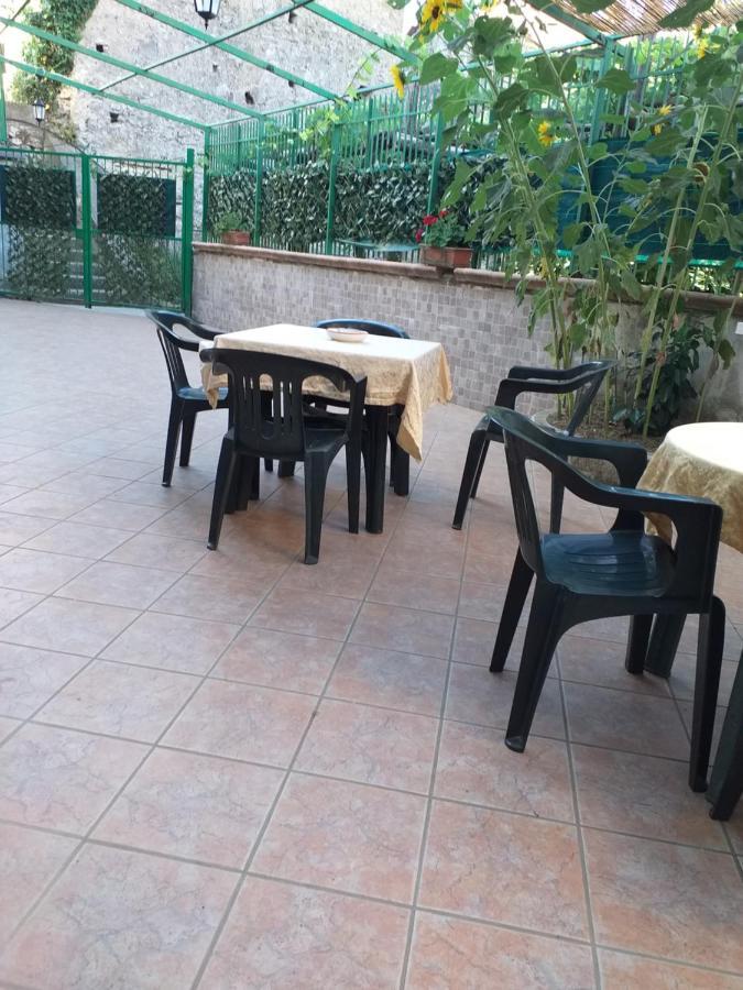אג'רולה Bed & Breakfast Il Sentiero מראה חיצוני תמונה